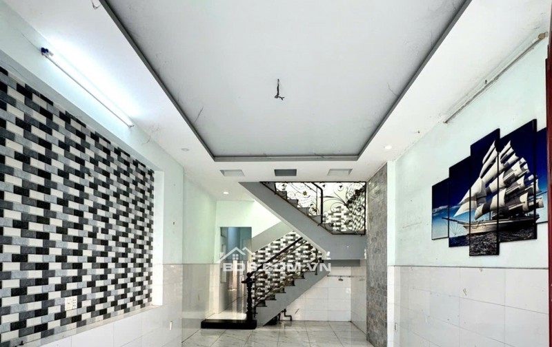 NHÀ BÁN NHÀ, MẶT ĐƯỜNG NỘI BỘ 8m, KHU DÂN CƯ LÝ CHIÊU HOÀNG Q6, 4x16m,  Chỉ NHỈNH 6ty.